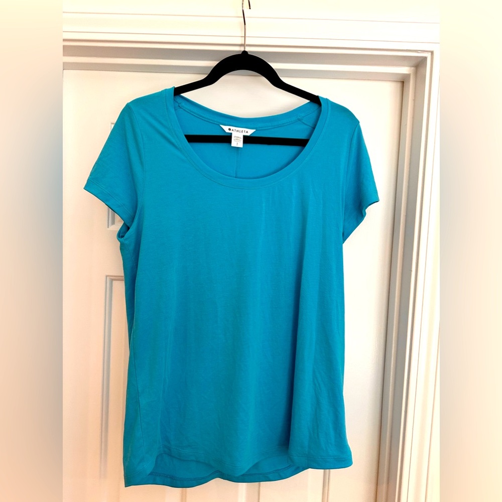 Athleta Stratus II tee
